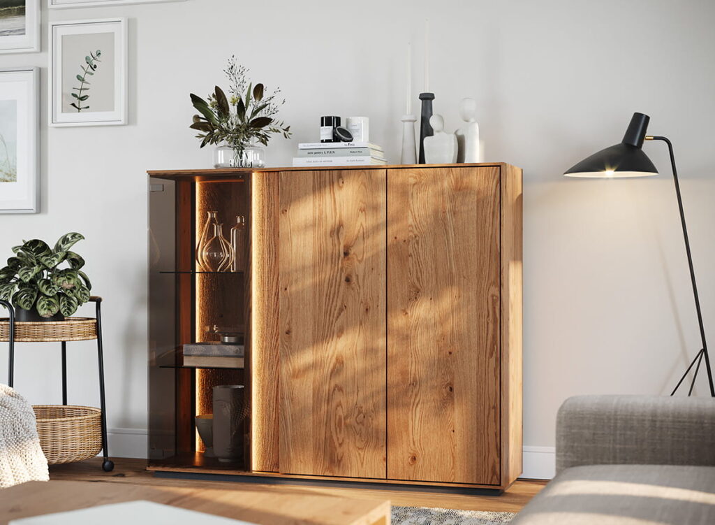 kolekce dubového nábytku ESSENCE pro obývací pokoj.